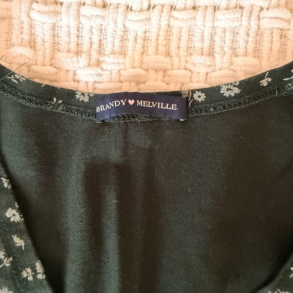 Brandy Melville Forest Green Floral Wrap-Style Crop Top - Picture 3 of 3